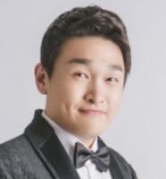 speaker photo